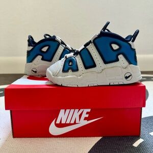 NIKE Air Toddler Uptempo Sneakers